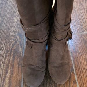 Girls brown wedge boots